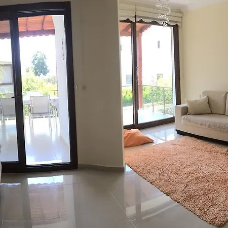 Case de vacanță Palmiye Tatil Evi